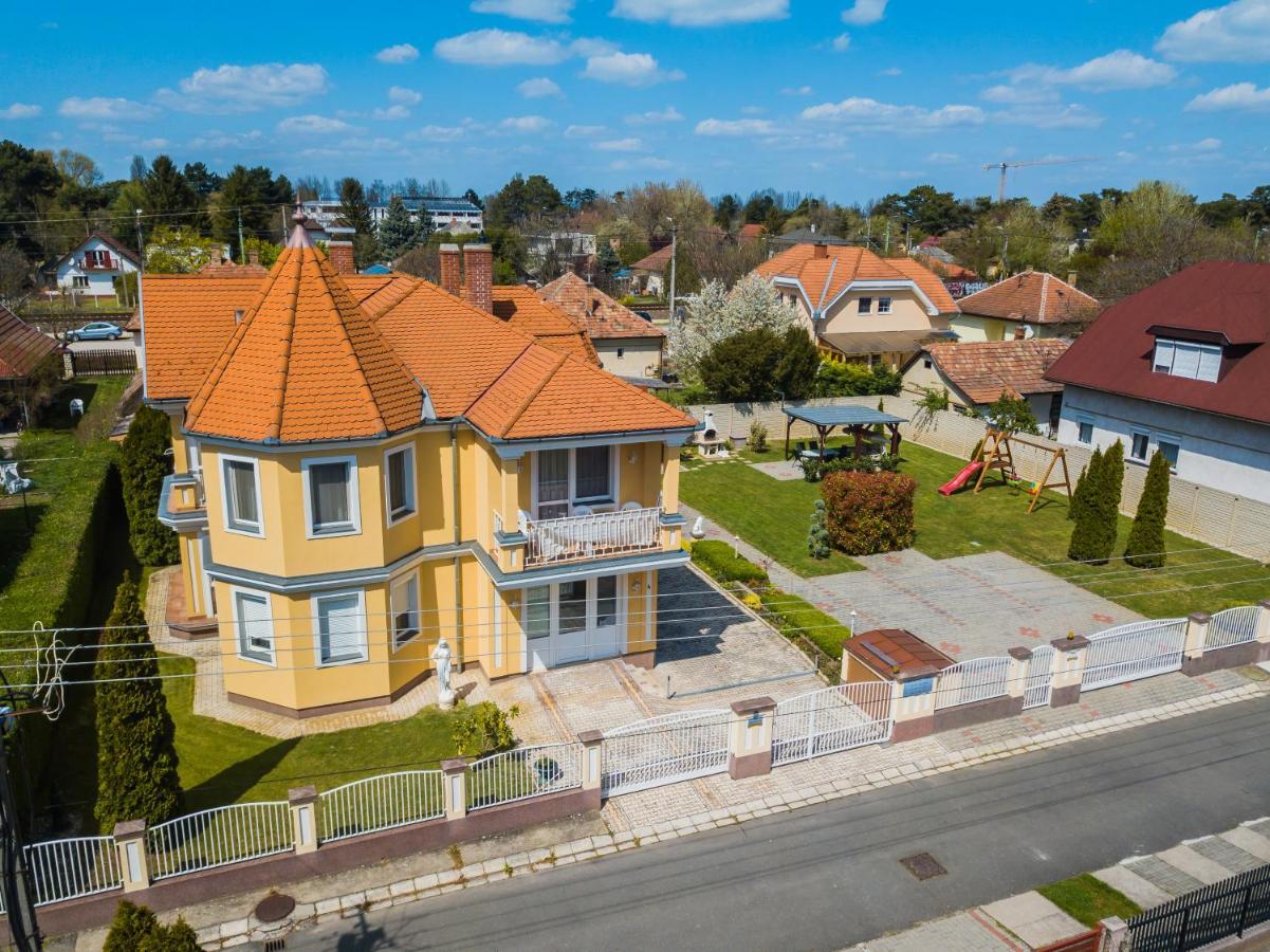 Korponyi Villa 시오포크 외부 사진