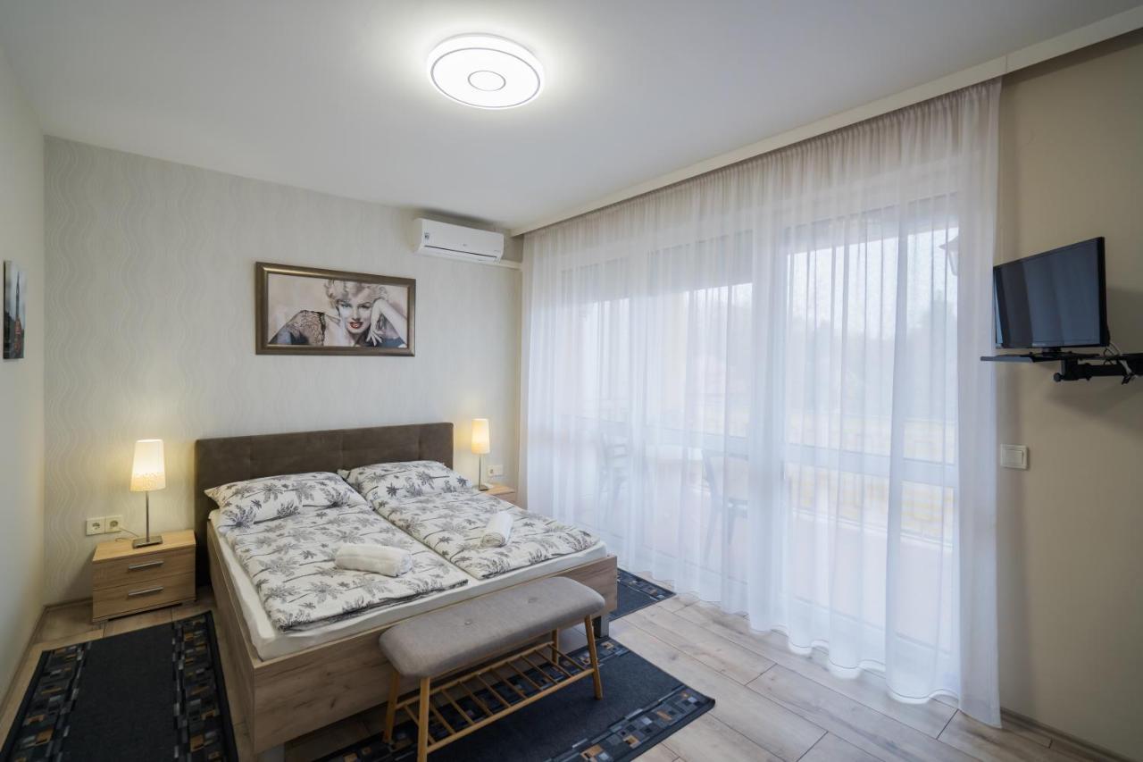 Korponyi Villa 시오포크 외부 사진